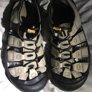 Keen hiking sandals